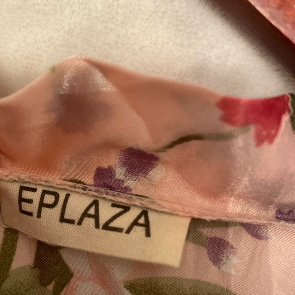 Pink Silky Robe - Picture 5 of 6